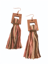 Load image into Gallery viewer, Small Square Earrings